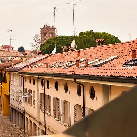 Maison Mezzanotte Mansarda Chic In Centro Con Parcheggio Privato דירה *