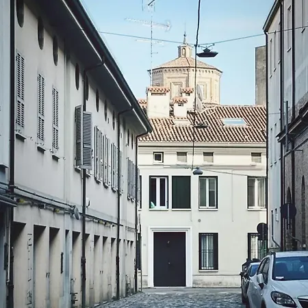Maison Mezzanotte Mansarda Chic In Centro Con Parcheggio Privato Apartment